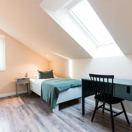 Backhaus 4 *